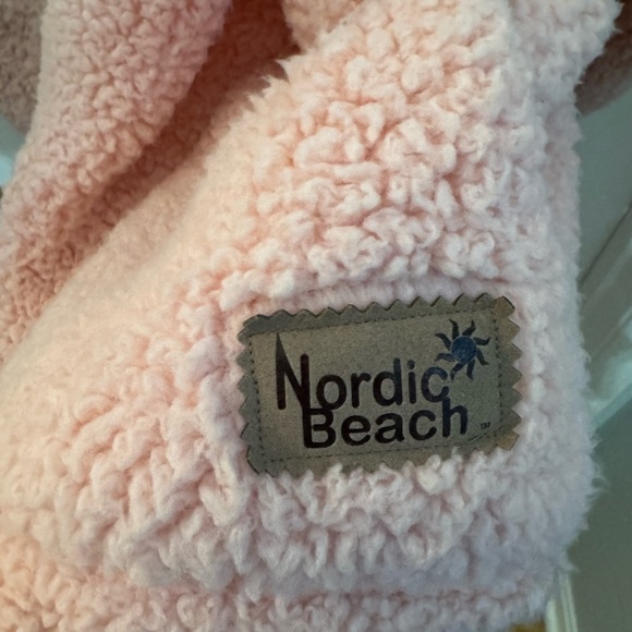 Nordic Beach Pink Sherpa Cardigan - Picture 3 of 5